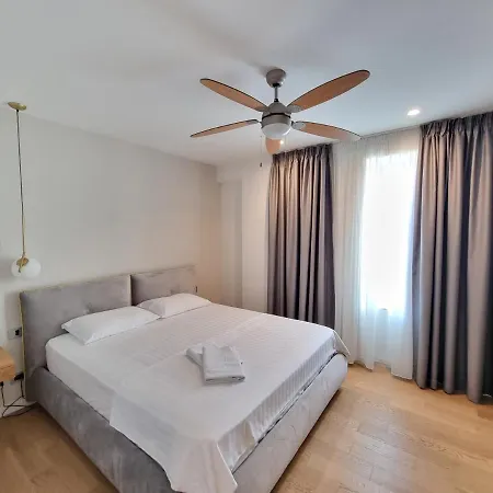 Business & Relax Close Promenada Mall * 布加勒斯特