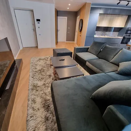 Business & Relax Close Promenada Mall 公寓 *