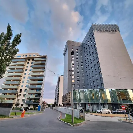 Business & Relax Close Promenada Mall * 布加勒斯特